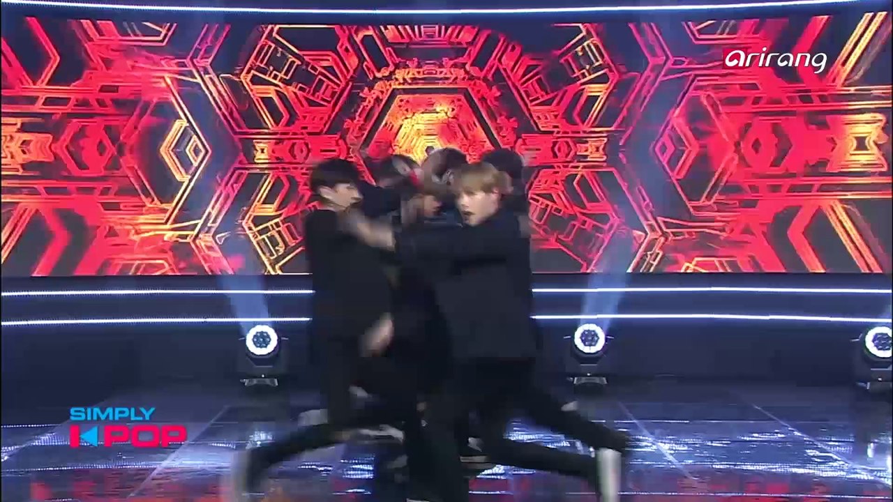 [Simply K-Pop] Wanna One(워너원) _ Burn It Up(활활)...