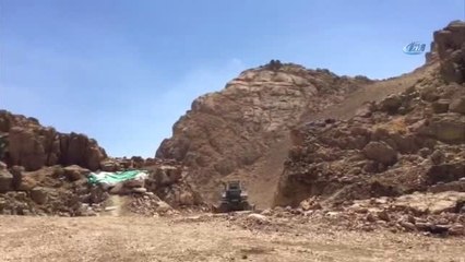 Karadenizli Tır Şoföründen Mehmetçiklere Kato'da Akçaabat Köfte Ziyafeti