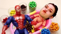 Y bebé mala baño colores muñeca Aprender mierda caca juego de bolos hombre araña tiempo en Metro