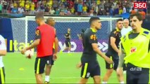 Neymar dhe G.Jesus dhurojne spektakel perpara fillimit te ndeshjes (360video)