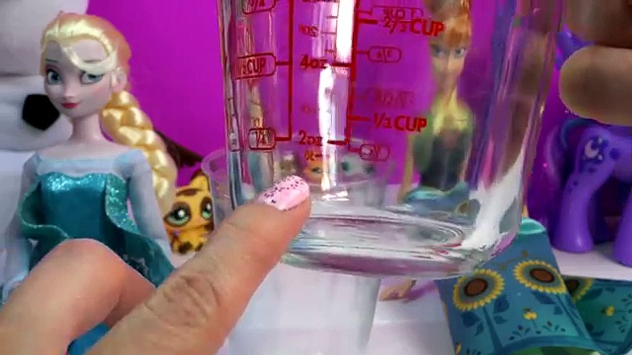 Make Your Own SNOW with Disney Frozen Queen Elsa - Do It Yourself Science Kids Playset Toy