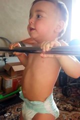 Ребенок занимается спортом