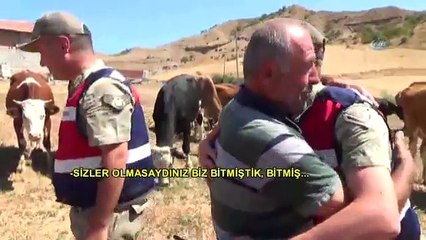 Haberi Duyunca Jandarma Ekiplerine Tek Tek Sarıldı