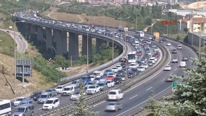 Kocaeli'nde Tatilcilerin Dönüş Yoğunluğu