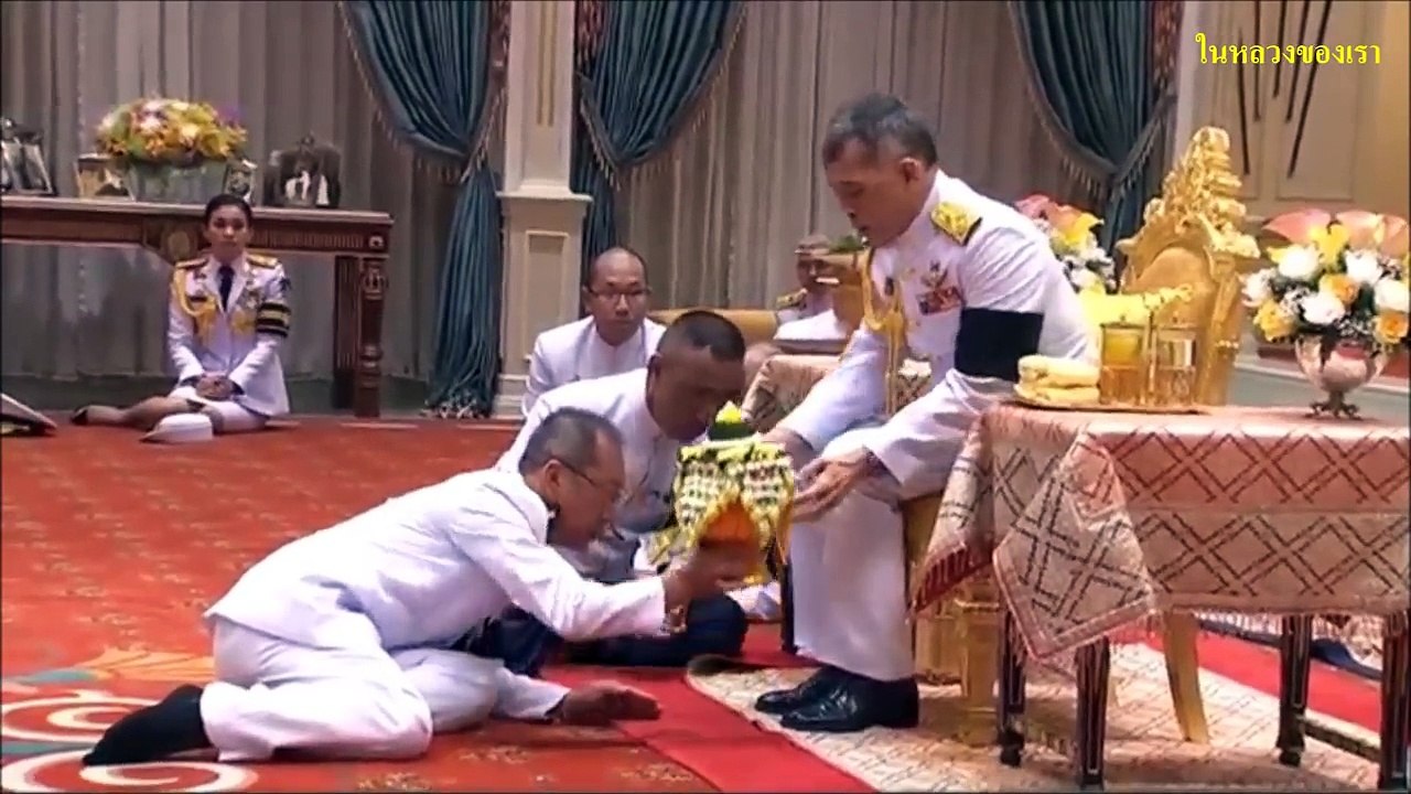หม่อมนุ้ย สุทิดา วชิราลงกรณ์ ว่าที่พระราชินีใหม่ ตามเสด็จล่าสุด! นั่งพับเพียบเรียบร้อยเชียว!!!