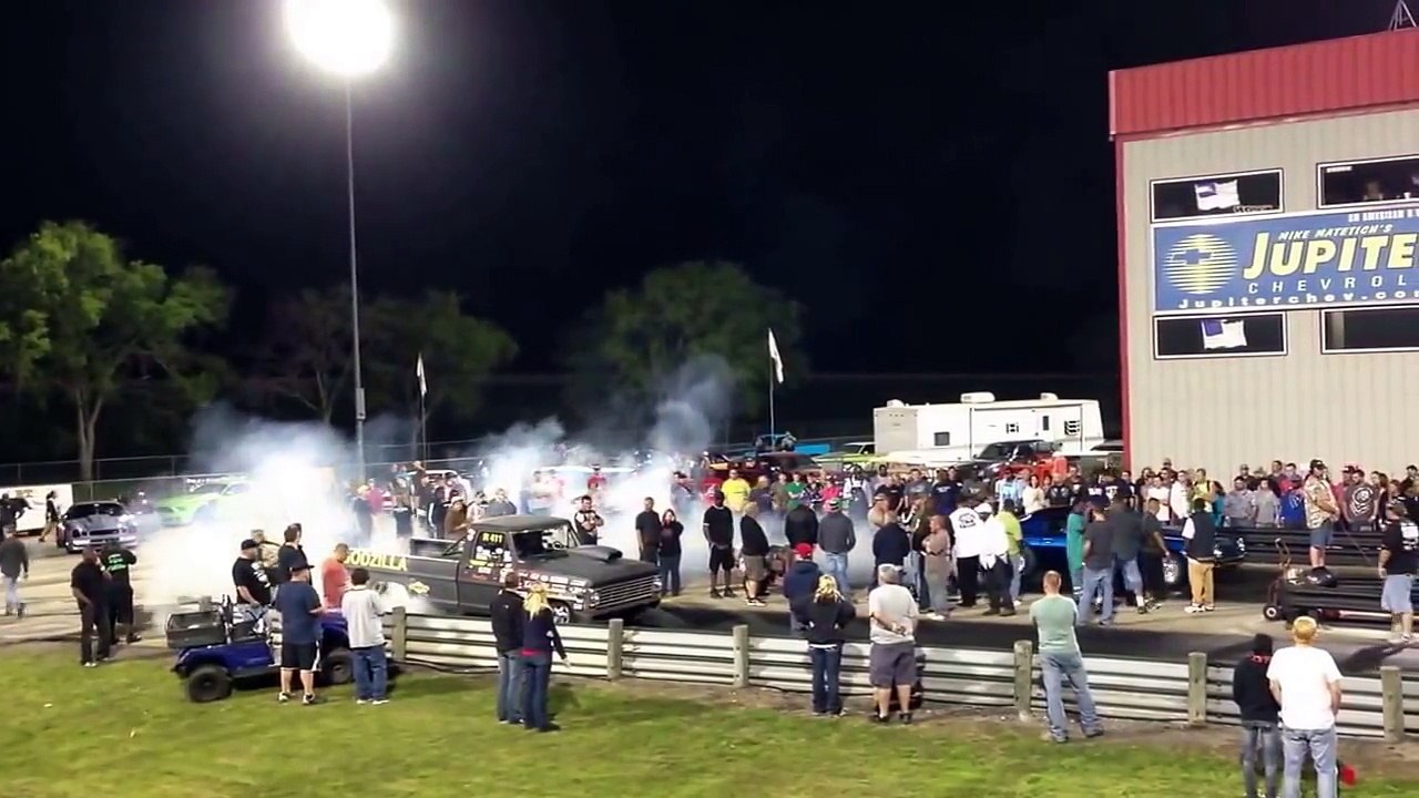 Drag Racing Long Bed Ford f150 Camaro Drag Race