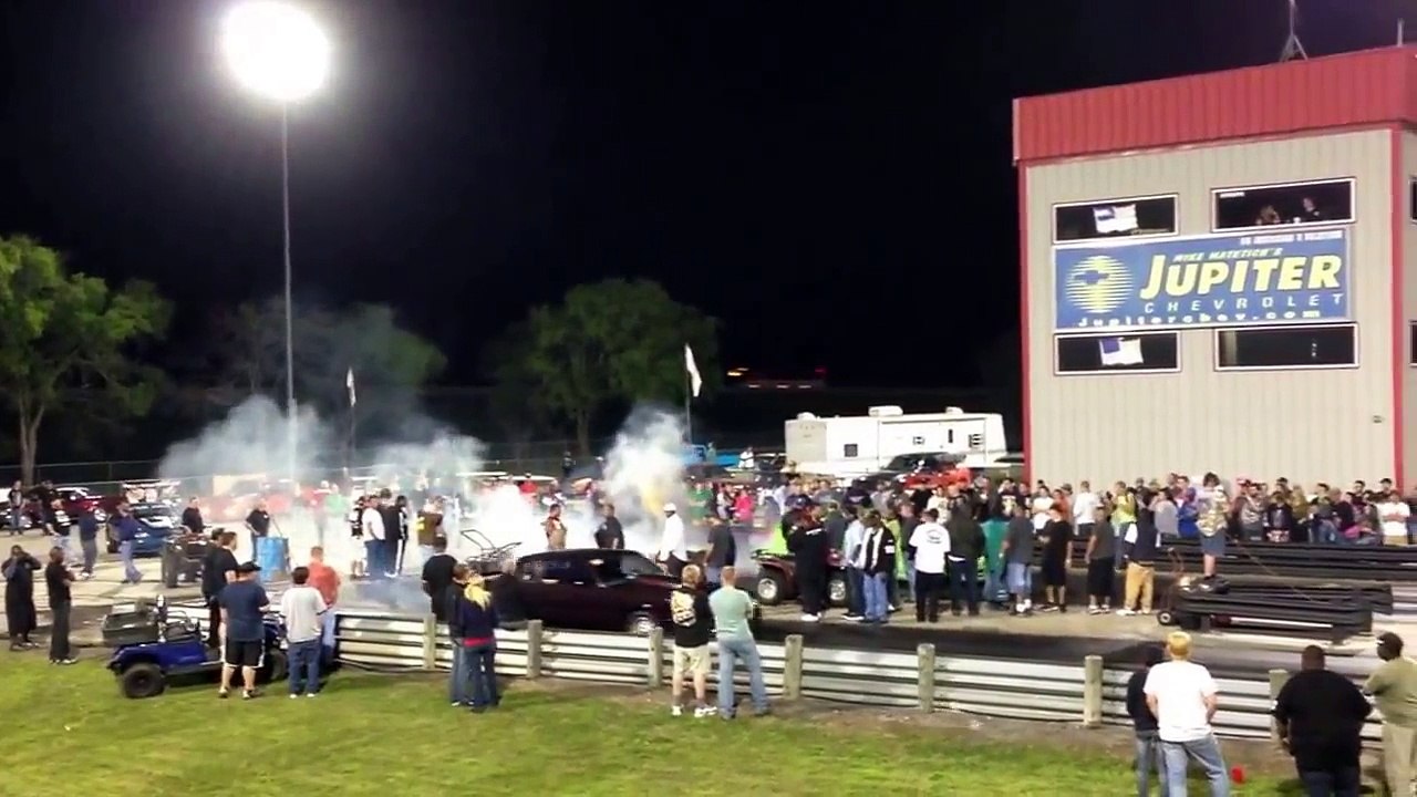 Drag Race Chevy Monte Carlo and Mustang Cobra Nitrous