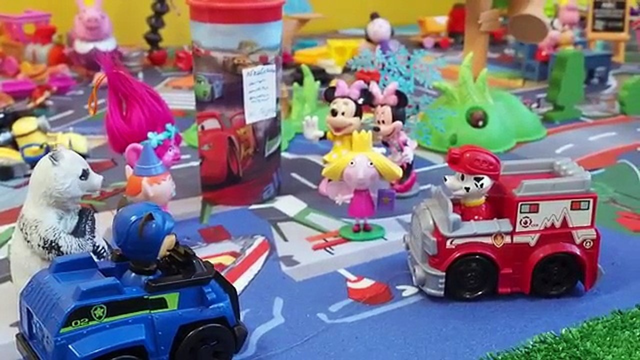 Jouets dessins animés patrouille chiot