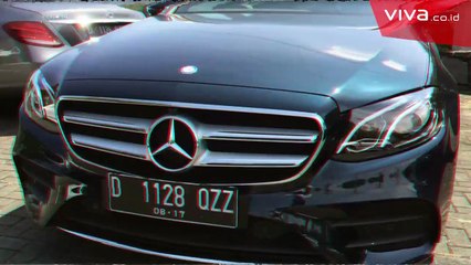Menjajal Fitur Parkir Otomatis Mercedes E-Class