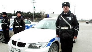 Yol Polisinin Oğraşlığı. İşverənlik edib 3 4 manat pul qopartmaq üçün Azərbaycanı biabır e