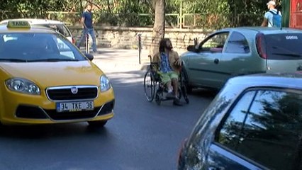 Tekerlekli Sandalyeyle Tehlikeli Yolculuk