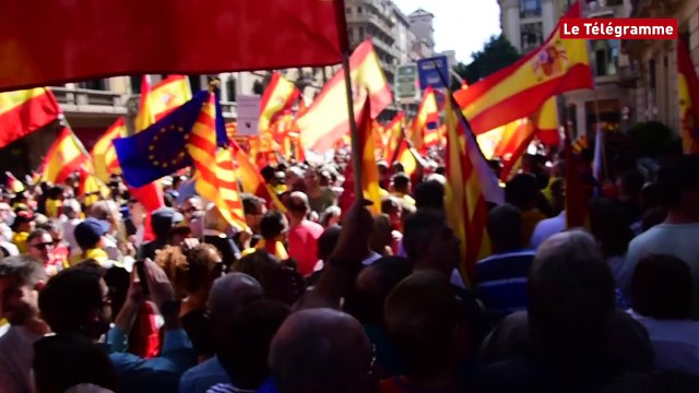 Barcelone. Manifestation. Vive la Catalogne ! Vive l'Espagne !