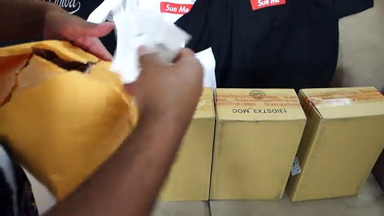 THE NIKE ID UNBOXINGS DONT STOP (@SCOOP208) @_MAYOR_ @PAPPYGAWD @DJClarkKent