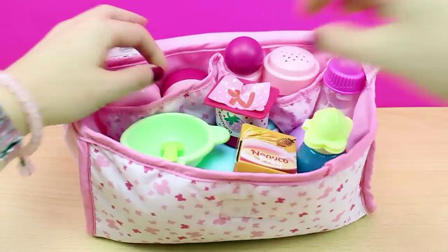 Bolso Cambiador para la bebé | La muñeca Bebé Nenuco come papilla, hace pipí y le cambio el pañal