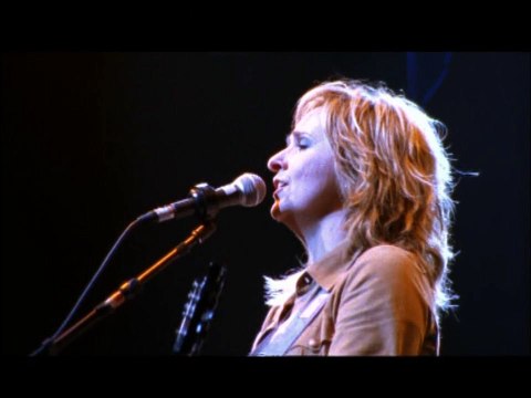 Chrome Plated Heart - Melissa Etheridge - Live....And Alone (2002)