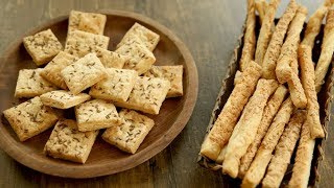 Puff Pastry Snacks | Puff Pastry Biscuits | Khari Biscuits | Puff Pastry Twists | Upasana Shukla