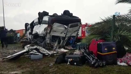 Tur minibüsü devrildi: çok sayıda ölü ve yaralı var!