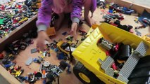 Toy Trucks Clean Up Legos