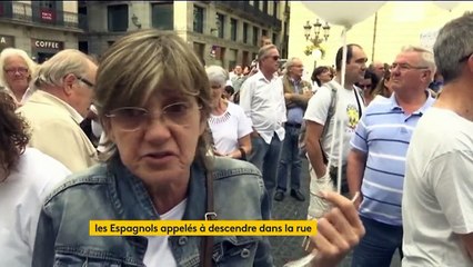 Crise en Catalogne : des Espagnols manifestent pour "le dialogue", d'autres pour "l'unité" de leur pays