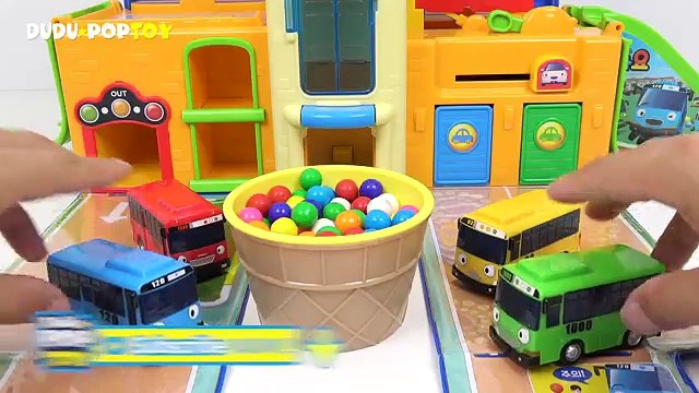 Dinosaur in an eggs turn into a gift?? Miniforces giant surprise egg!! - DuDuPopTOY