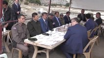 Başbakan Yardımcısı Çavuşoğlu, Şehit Ailelerini Ziyaret Etti