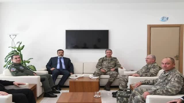 Genelkurmay Başkanı Hulusi Akar Sınırda