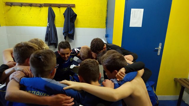 07/10/2017 : la joie des U13 après leur victoire 11-1 !