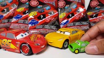 Disney Cars 3 Toys Mini Chick Hicks gets a Big Mini Racers blind bag Surprise