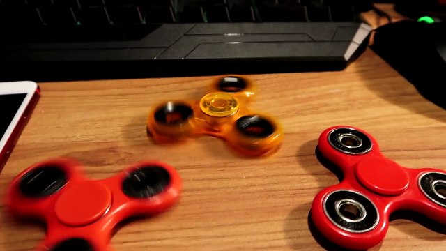 DO NOT SPIN 3 FIDGET SPINNERS AT 3:00 AM!! *THIS IS WHY* (3 AM CHALLENGE) WITH FIDGET SPINNER