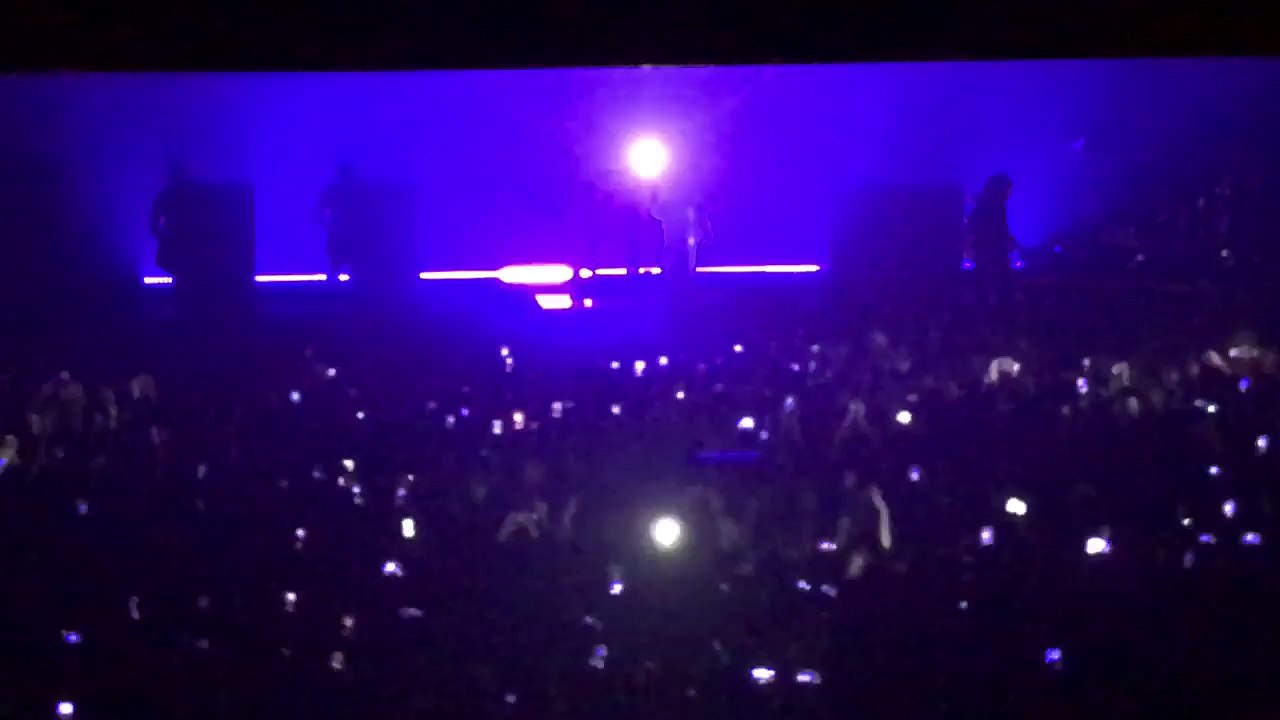 9-30-2017 Marilyn Manson Hammerstein Ballroom prop_stage collapse