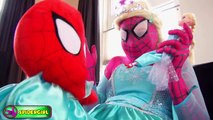 Frozen Elsa at Minions House - Pink Spidergirl is Frozen Elsa w/ Spiderman & SpiderElsa