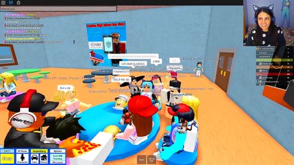 Fighting The Bullies A Roblox Bully Story Roblox High School Roblox Roleplay 影片 Dailymotion
