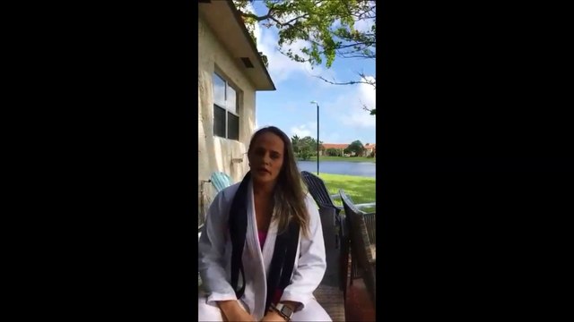 Carina Damm faz desabafo após ter o nome relacionado a uma apreensão de pés de maconha