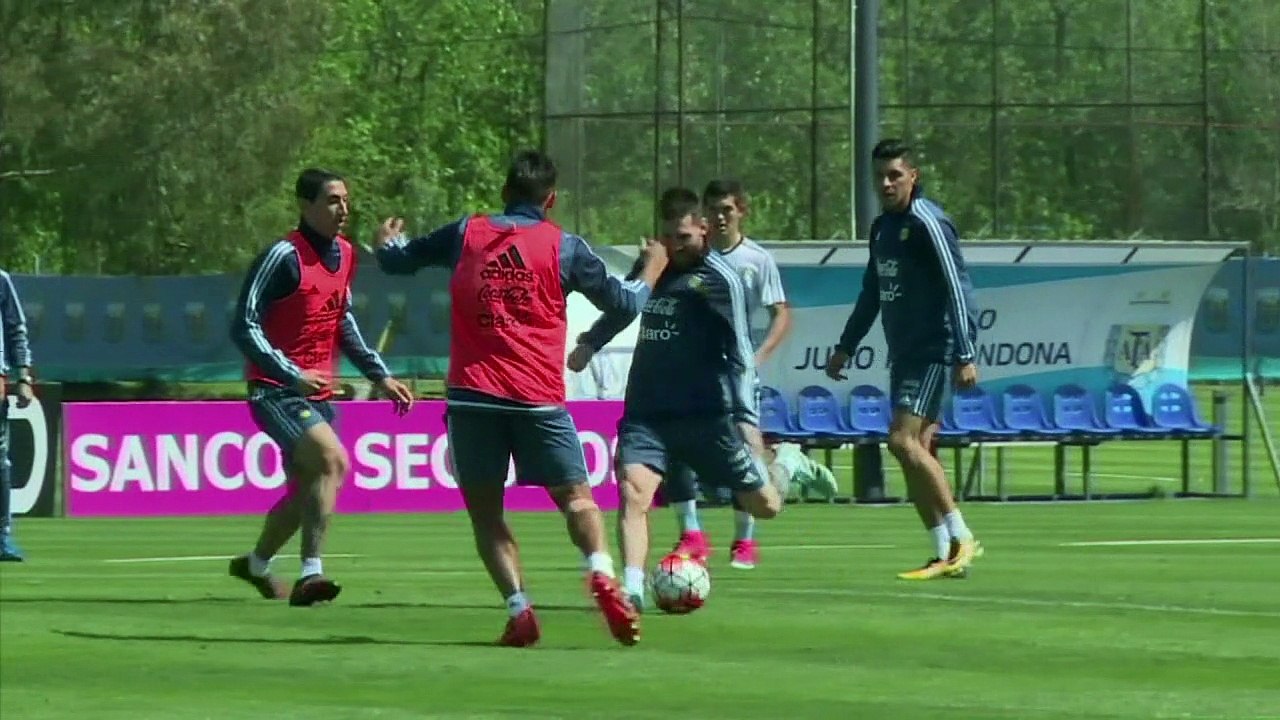 Messi y Mascherano acuartelados para choque ante Ecuador