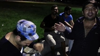 KAPIN HER ÇALINDIKÇA - Açık Havada Efsane Yorum!