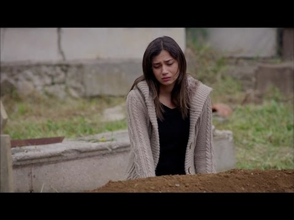 Hiç kimseyi istemiyorum, sadece sen ol annem... - Kırgın Çiçekler 43. Bölüm - atv