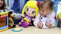 LE PICCOLE CUOCHE CUCINANO PER ORSO E PINYPON - giochi per bambine - IL RISTORANTE MOSTRUOSO