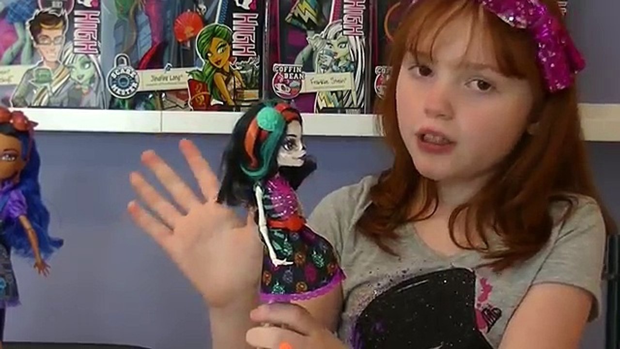 Monster High Art Class Skelita, Robecca and Draculaura Review