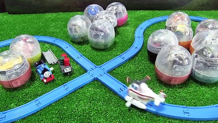 きかんしゃトーマス カプセルプラレール ひこうじょうでおしごと編 その１ 全17種 がちゃ Thomas and friends Sodor Airport ハロルド ジェレミー ソドーエアポート