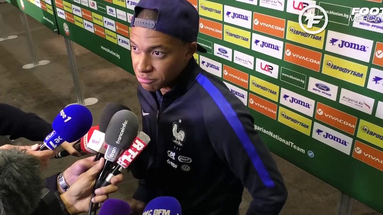Le trio Lacazette-Mbappé-Griezmann fait débat