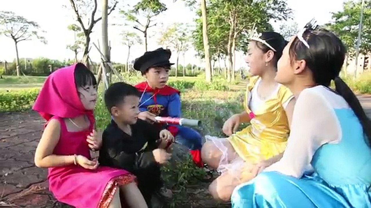 Joker Thief SNACK Elsa eat CANDY Superman Police Chase Joker Kidnap Masha Spiderman Superhero funny