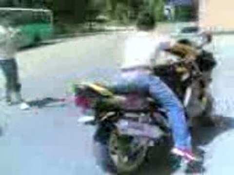 CBR900R VS GSX-R 1100 Burn