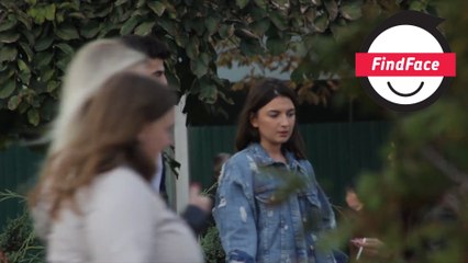 Идентификация девушек, гуляющих по улицам