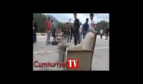 Karabük'te köylülerden yol kapatma eylemi