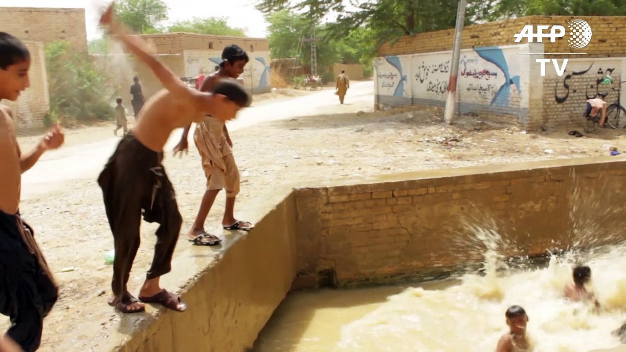 Fear and sweating in Pakistan's hottest cities