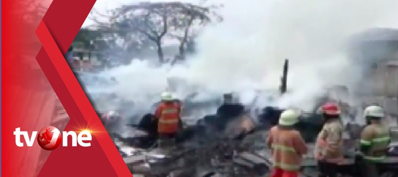 Gudang Penyimpanan Kayu Ludes Terbakar di Bandung