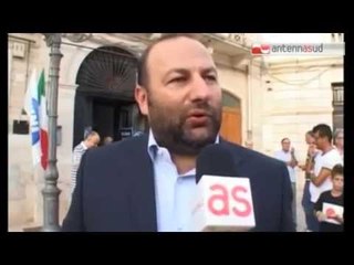 TG 01.12.14 Sindaco di Grumo aggredito da un netturbino: "Non mi lascio intimidire"