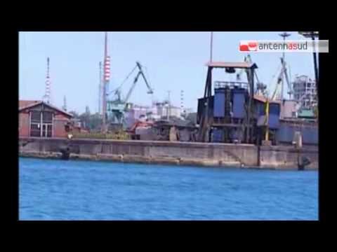 TG 12.12.14 Ilva: crolla gru con due operai a bordo, tragedia sfiorata nel siderurgico