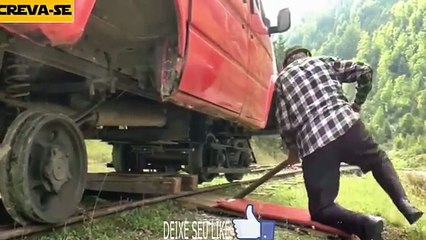 Curioso, caminhões, utilitários se tornam trens