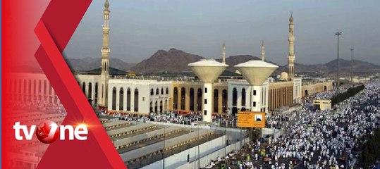 Jemaah Haji Indonesia Terharu saat Laksanakan Ibadah Wukuf